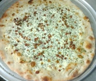 A perfect Carbonara pie.