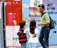 Matt explaining Graffiti to two kids in Meatpacking District
